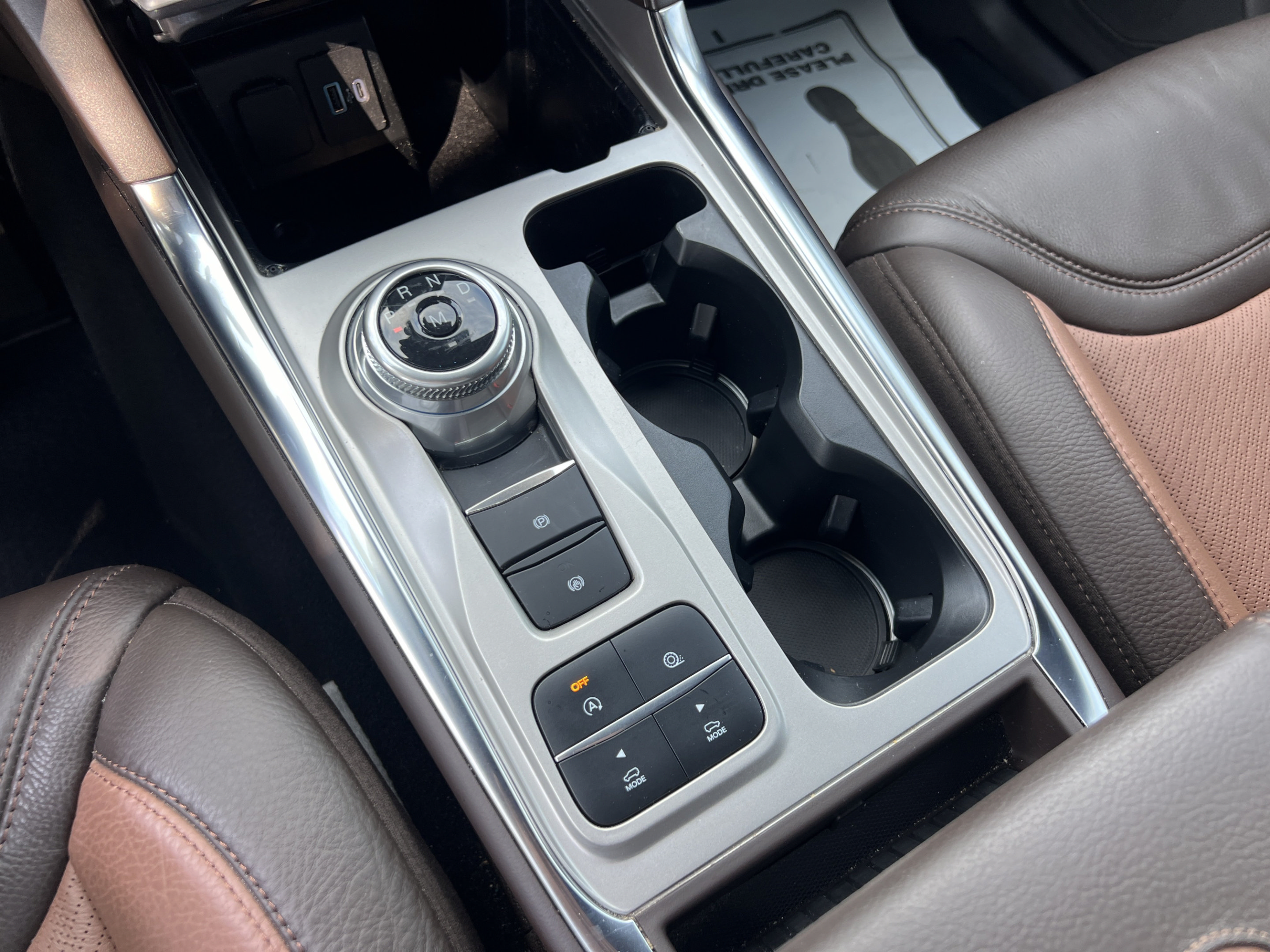 Used 2021 Ford Explorer King Ranch w/ Premium Technology Package RWD image 23