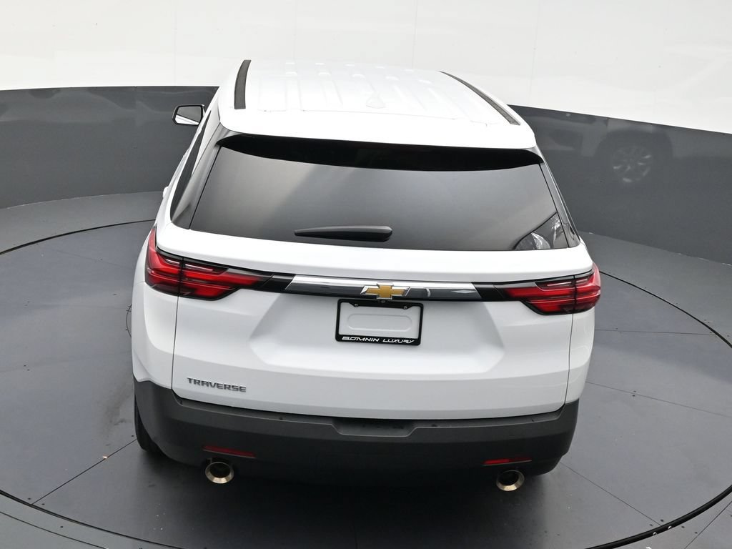 Used 2023 Chevrolet Traverse LS FWD image 14