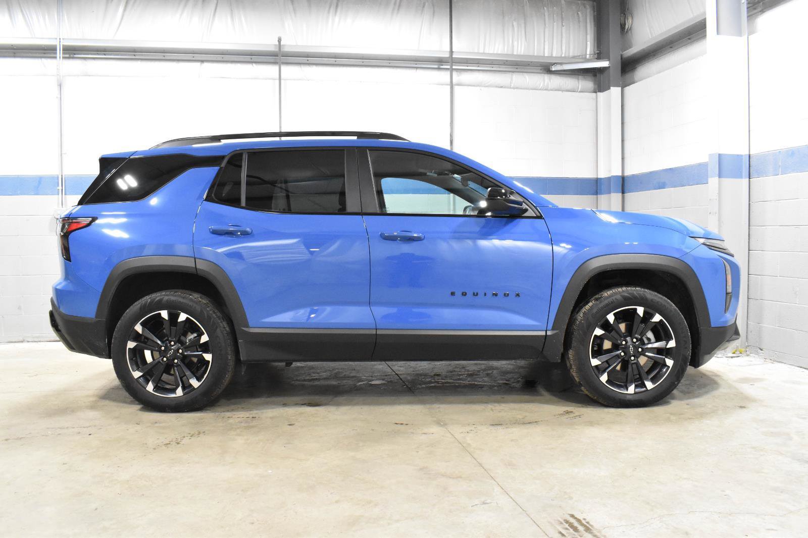 Used 2025 Chevrolet Equinox RS image 29