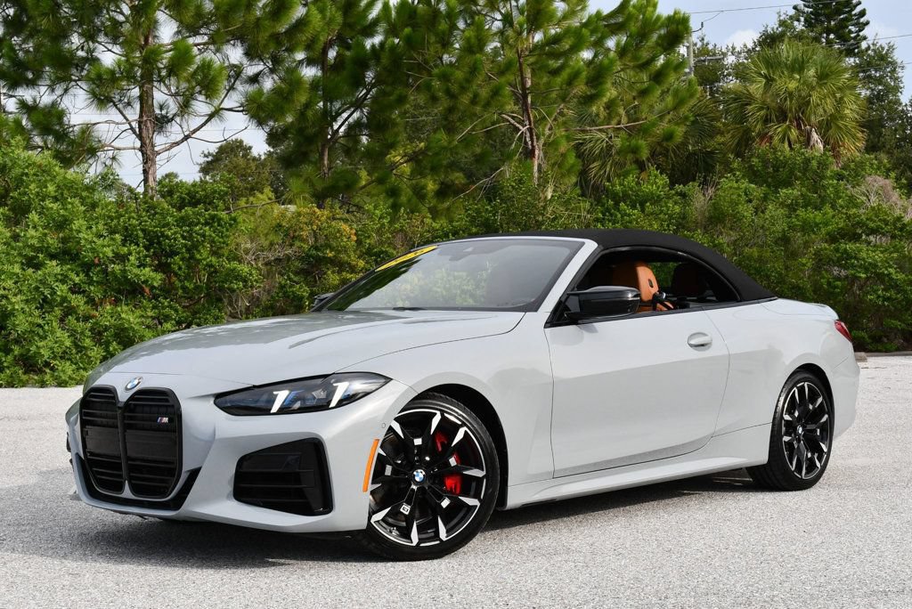 Used 2026 BMW M440i Convertible w/ Premium Package RWD image 2