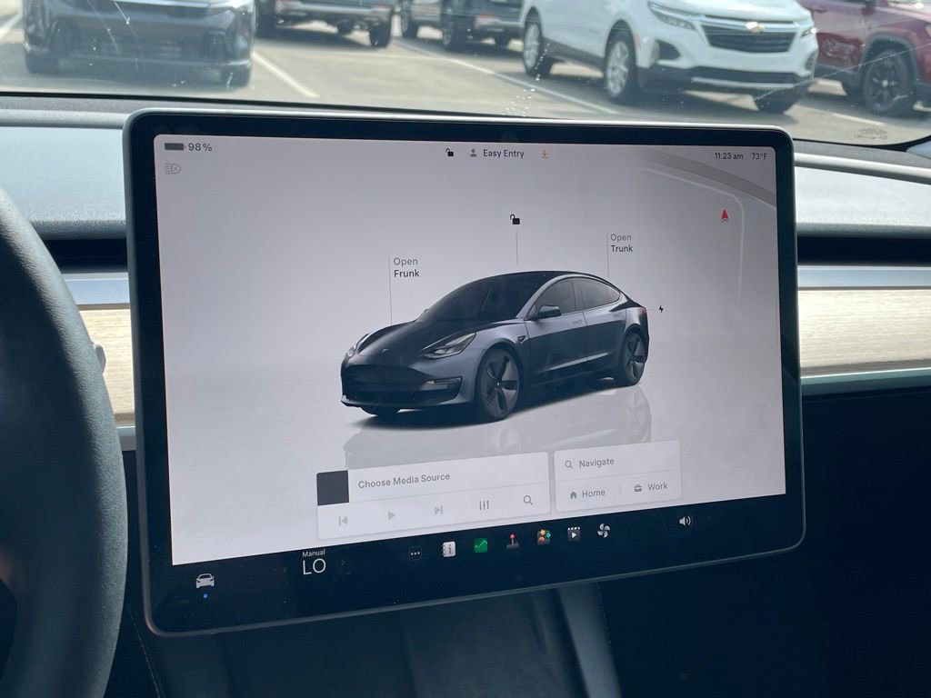 Used 2023 Tesla Model 3 Standard Range image 11