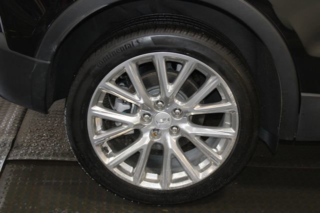 Certified 2023 Cadillac XT4 Luxury w/ Cold Weather Package image 30