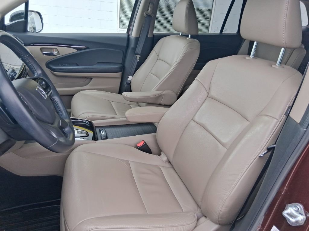 Used 2022 Honda Pilot Touring image 9