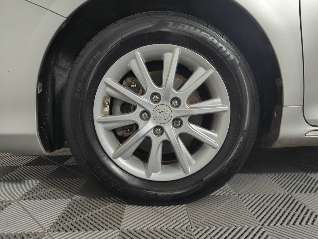Used 2012 Toyota Camry LE FWD image 20