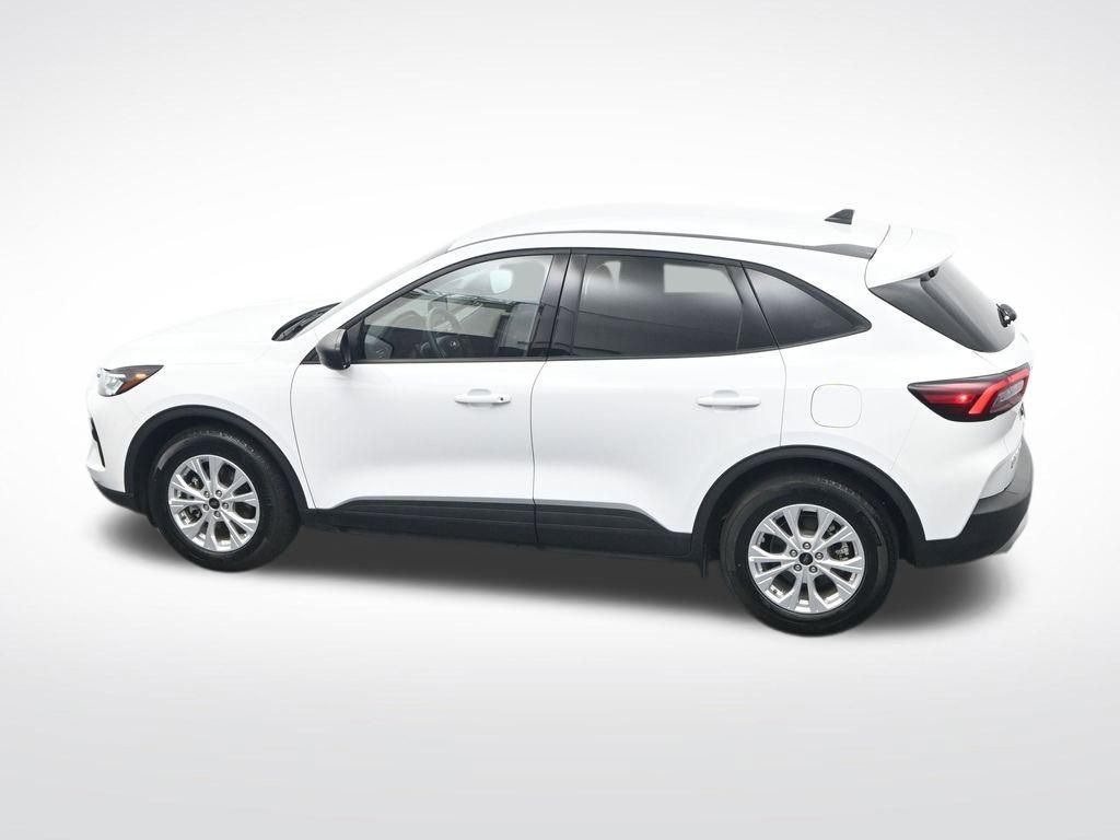 Used 2025 Ford Escape Active image 31