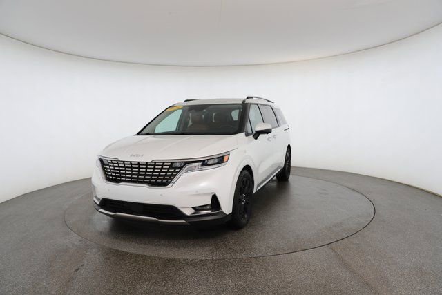 Used 2024 Kia Carnival SX image 32