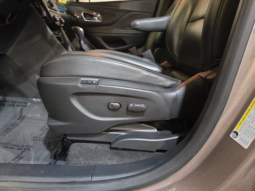 Used 2015 Buick Encore Leather AWD/4WD image 14