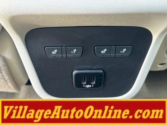 Used 2018 GMC Terrain Denali w/ Advanced Safety Package AWD/4WD image 36