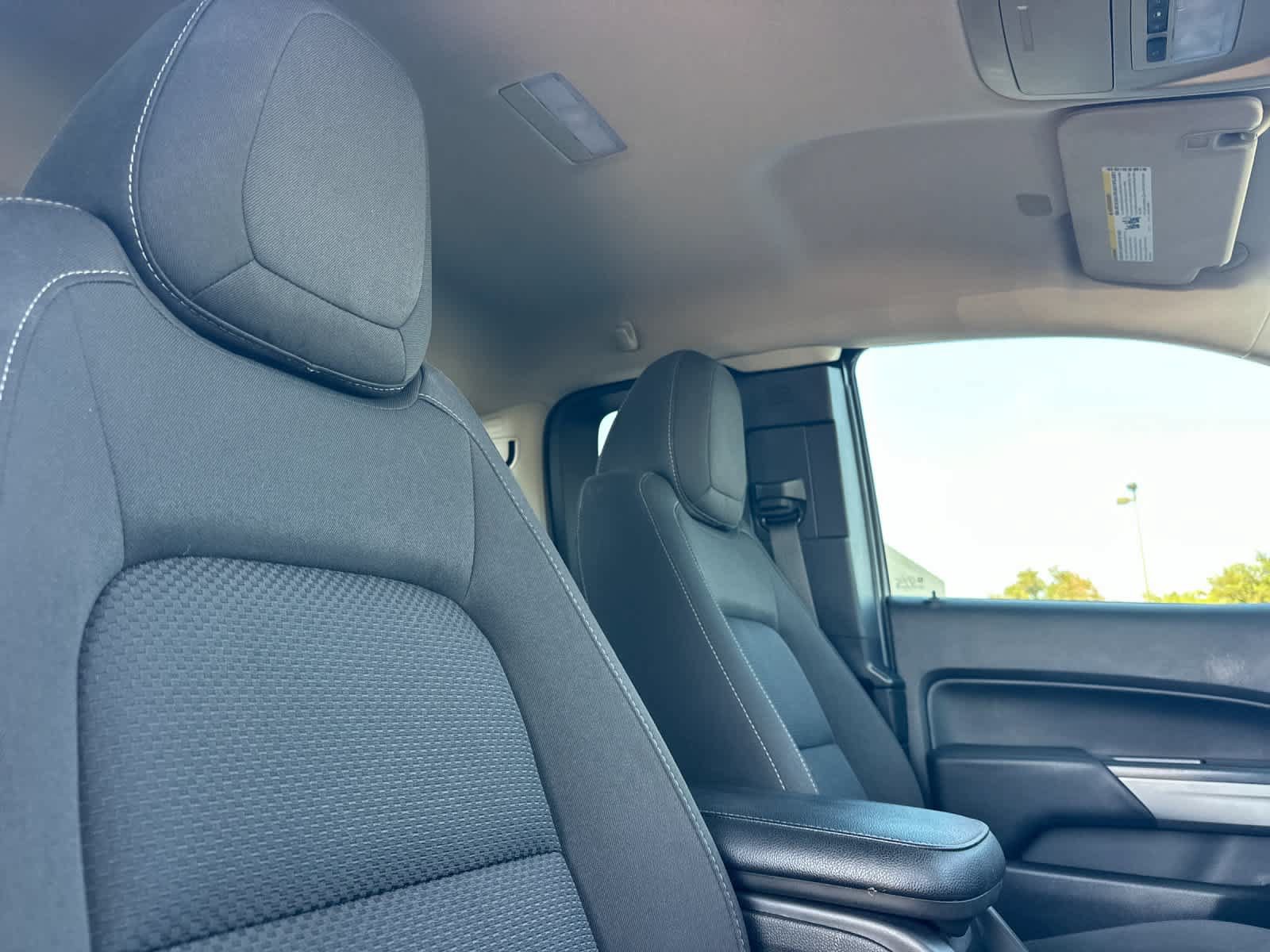 Used 2019 Chevrolet Colorado LT RWD image 17