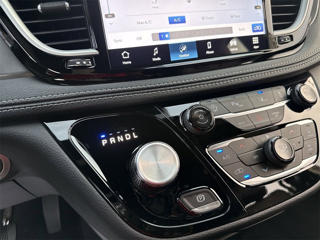 New 2026 Chrysler Pacifica Select image 18