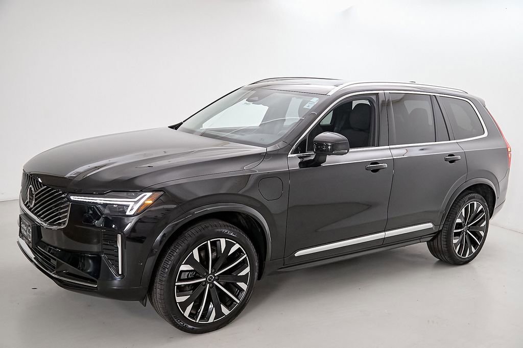 Used 2025 Volvo XC90 T8 Plus AWD/4WD image 6