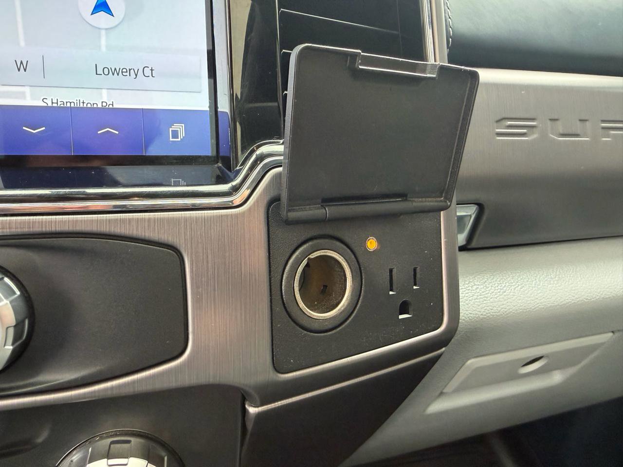 Used 2022 Ford F350 Limited image 32