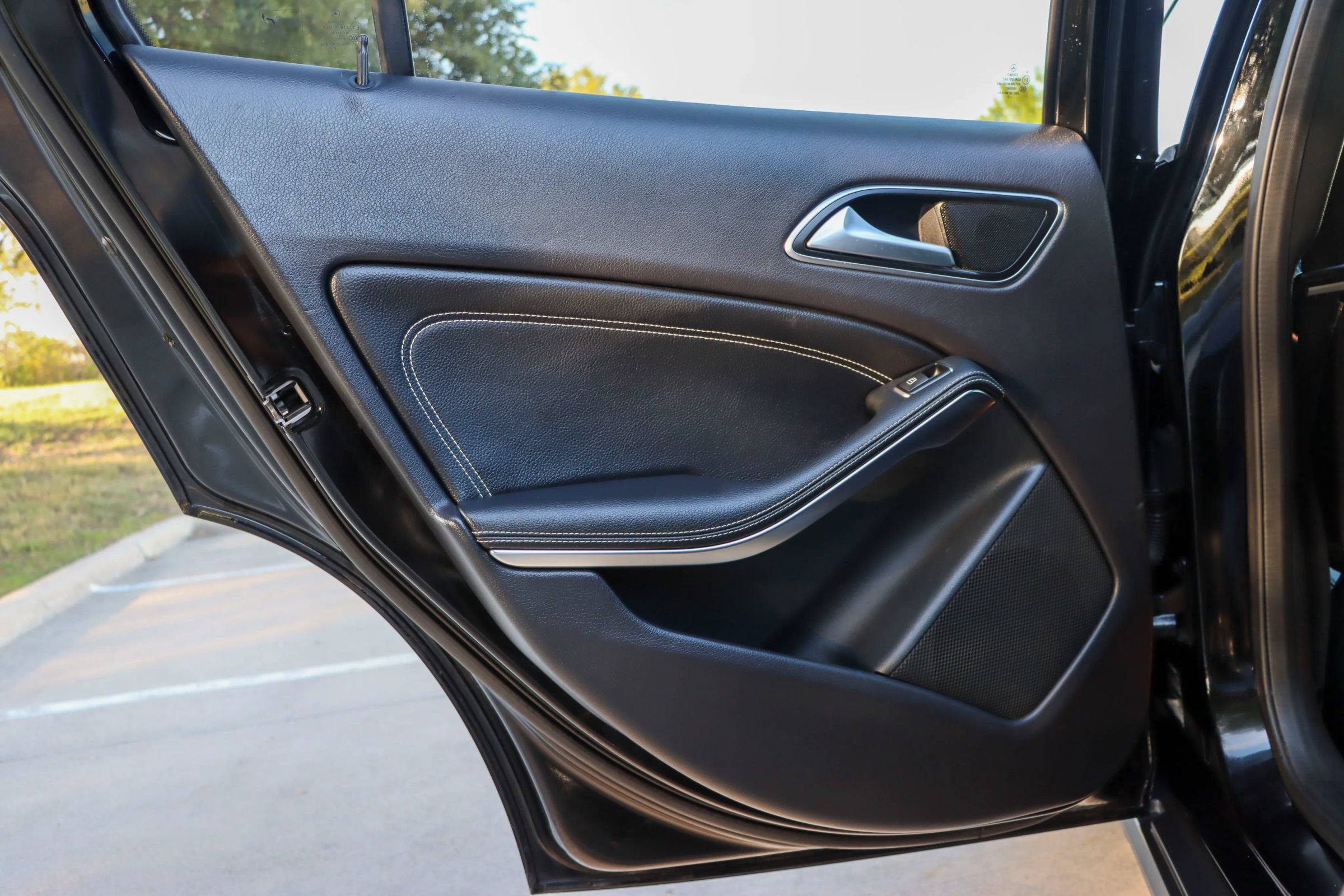 Used 2018 Mercedes-Benz GLA 250 image 12