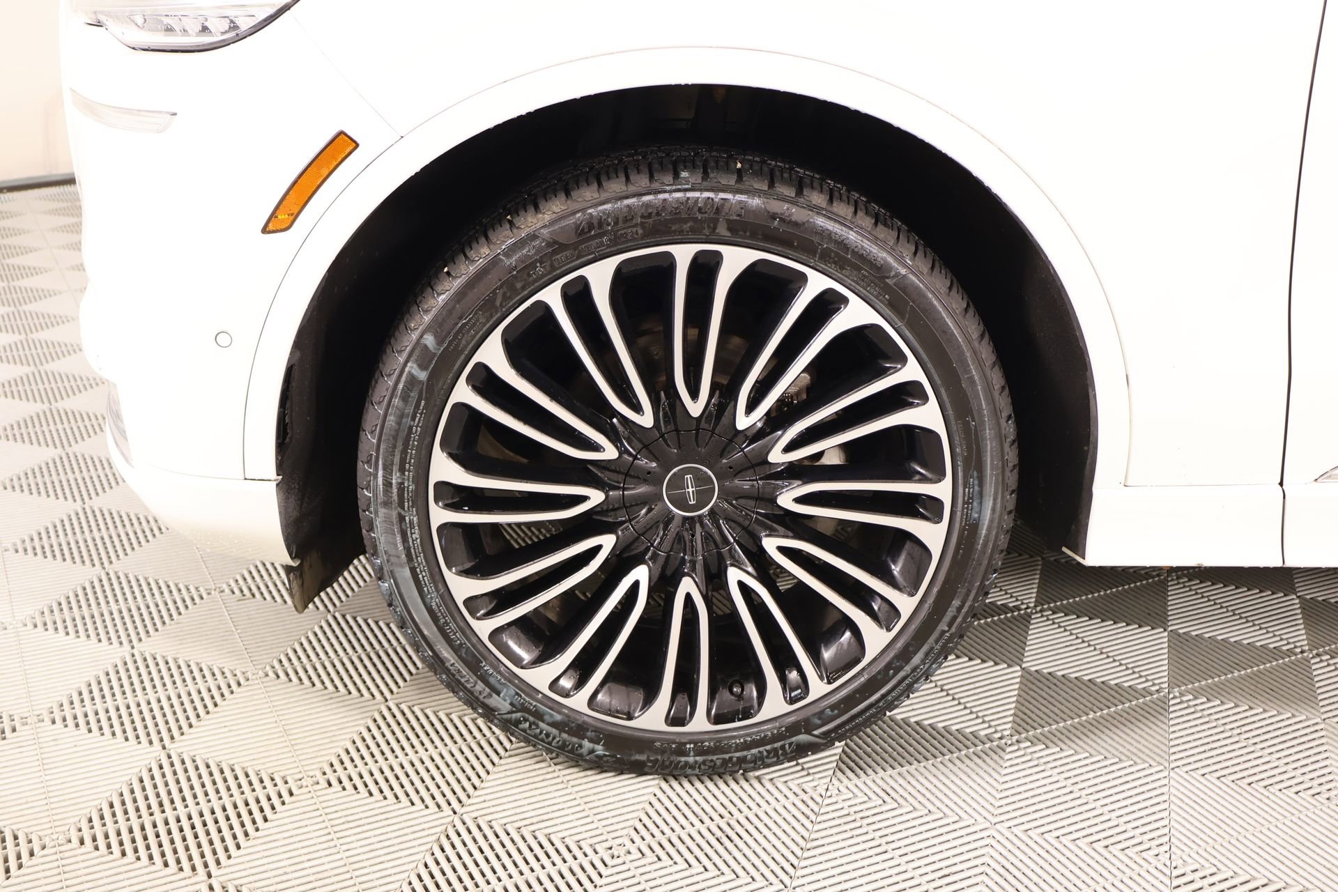 Used 2020 Lincoln Aviator Black Label w/ Dynamic Handling Package image 20