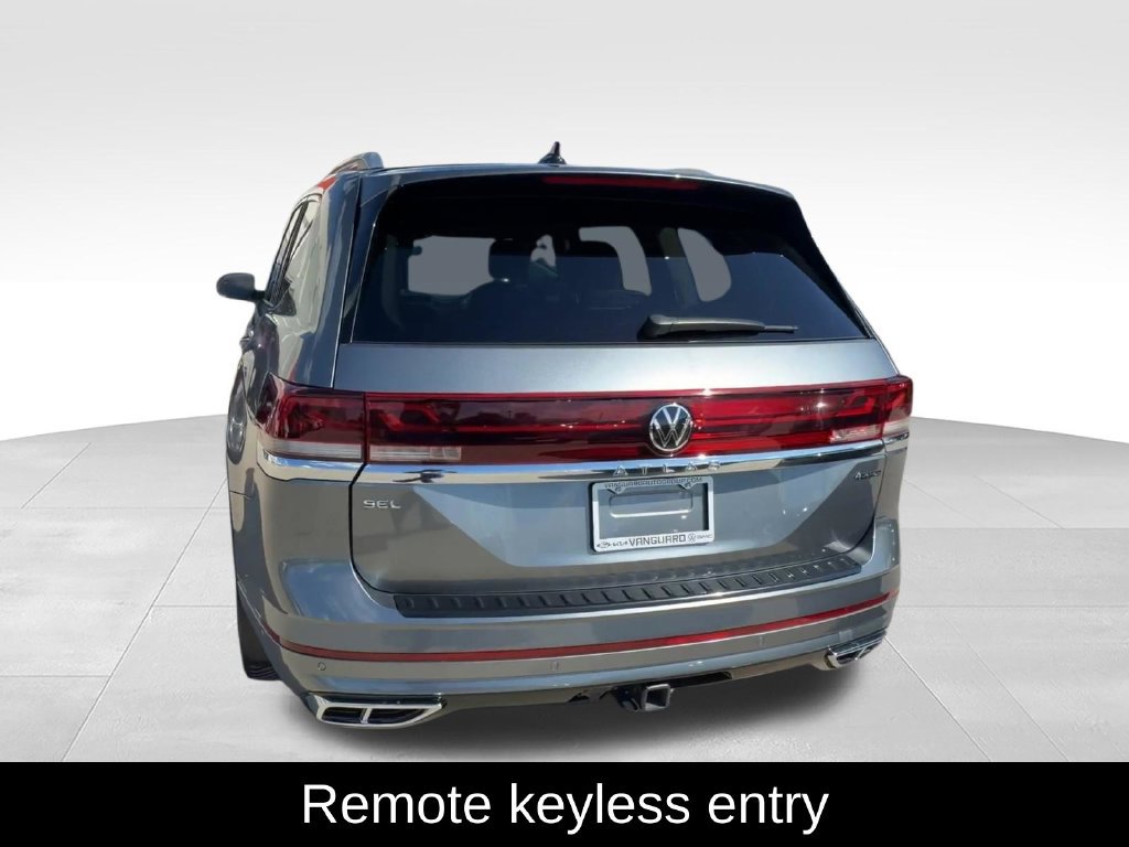 Used 2024 Volkswagen Atlas SEL Premium R-Line AWD/4WD image 7