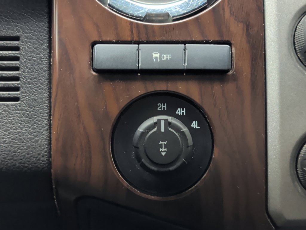 Used 2014 Ford F250 Lariat w/ Chrome Package AWD/4WD image 20