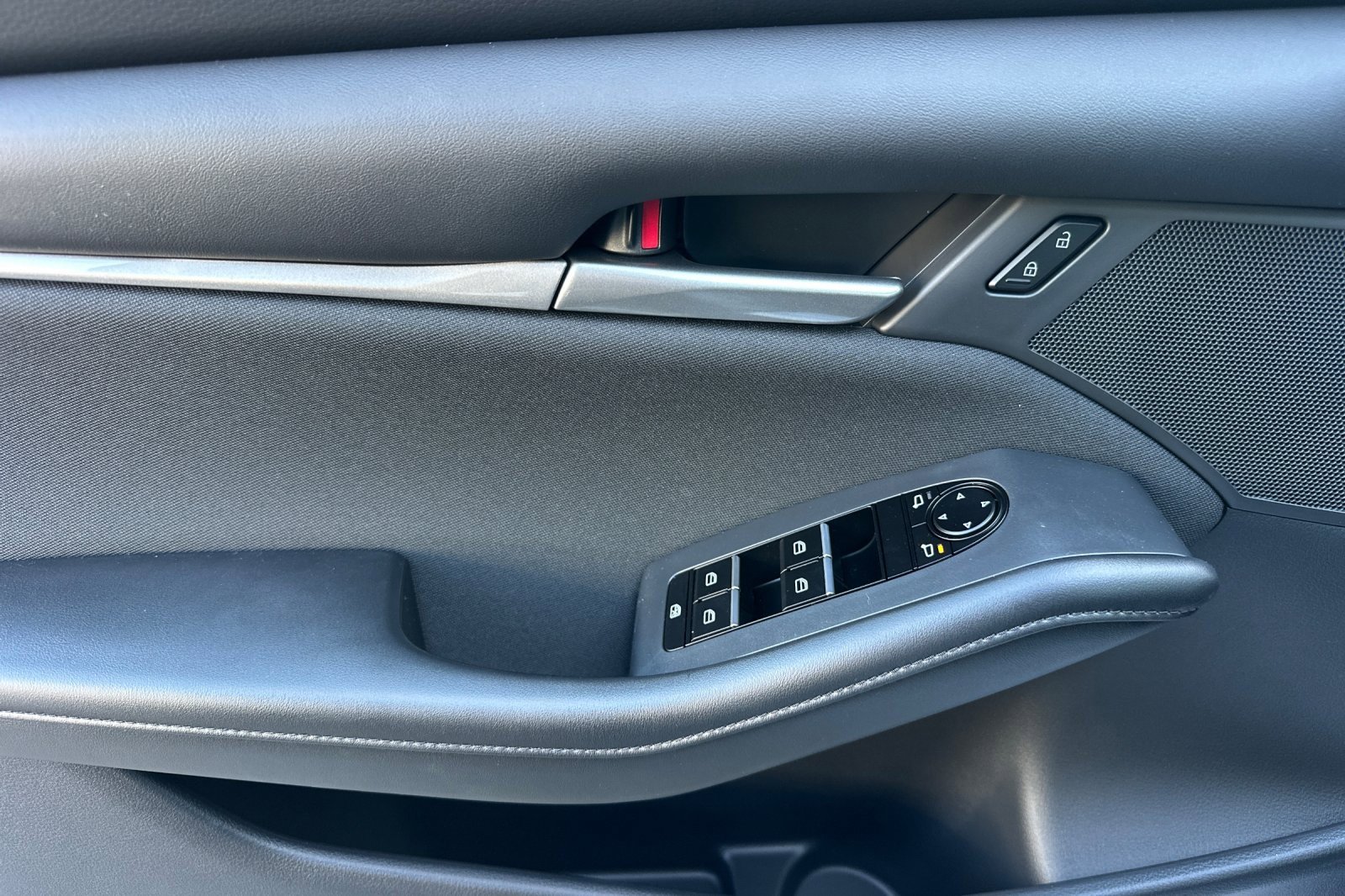 New 2026 MAZDA MAZDA3 s image 10