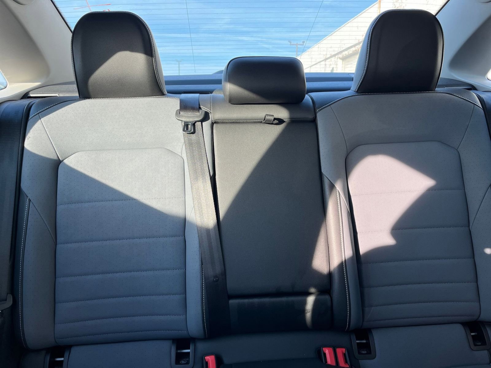 Used 2025 Volkswagen Jetta SE image 38