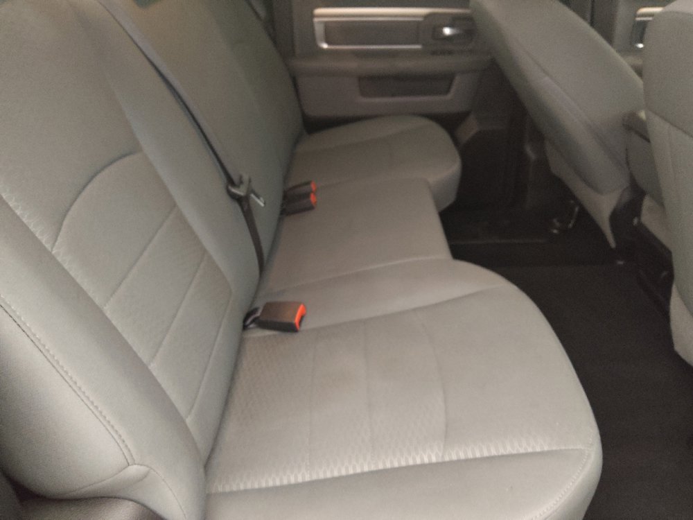 Used 2019 RAM 1500 Classic SLT AWD/4WD image 19