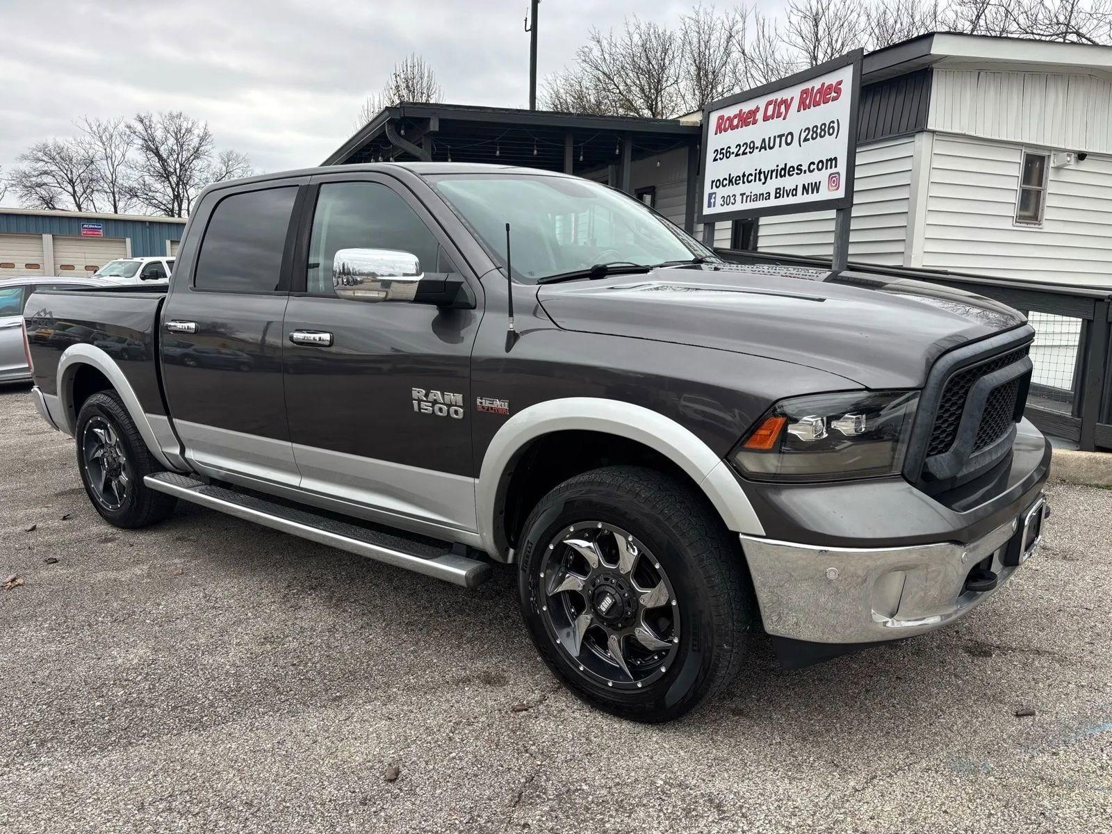 Used 2015 RAM 1500 Laramie w/ Convenience Group image 1