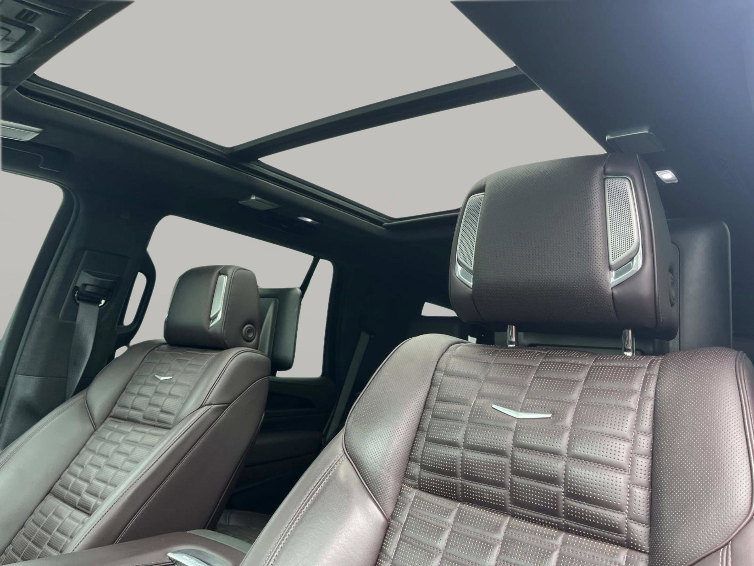 Used 2022 Cadillac Escalade Sport Platinum AWD/4WD image 33