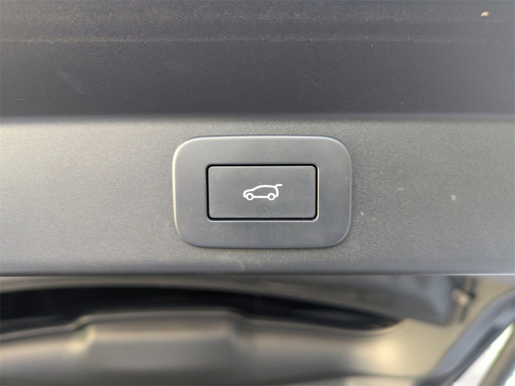 Used 2023 Land Rover Range Rover Sport SE Dynamic image 14