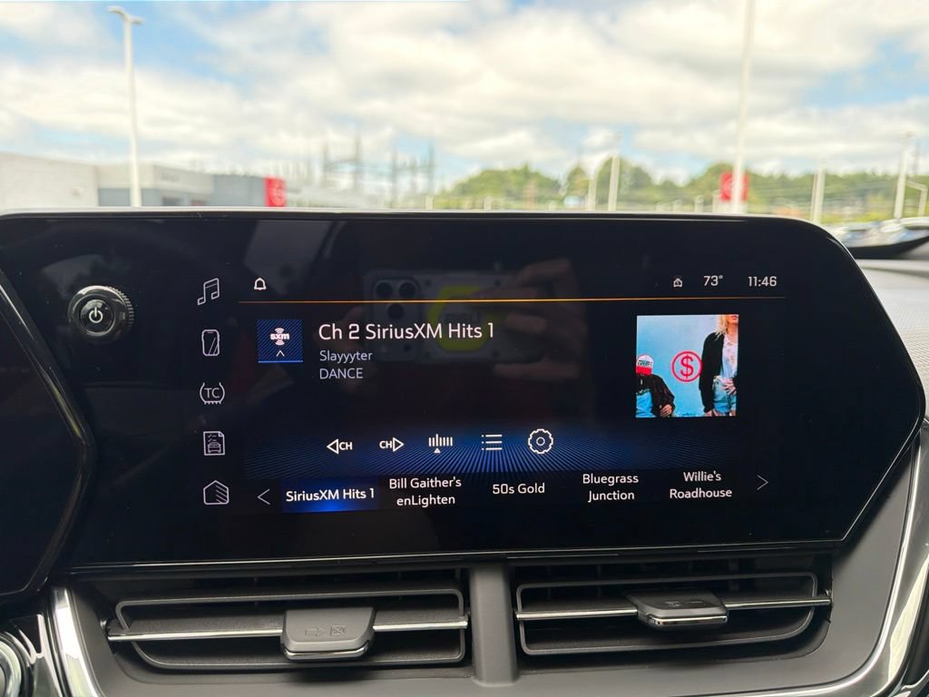 Used 2026 Chevrolet Trax RS w/ Sunroof Package FWD image 18
