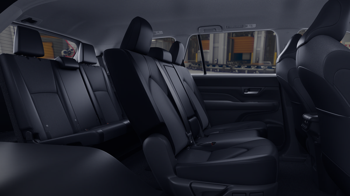 New 2026 Toyota Grand Highlander AWD Hybrid image 2
