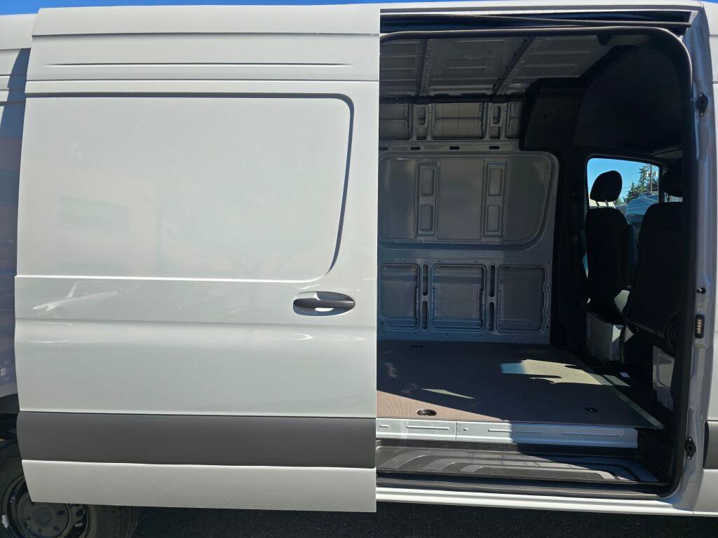 New 2026 Mercedes-Benz Sprinter 2500 image 23