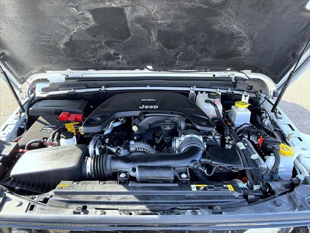 Certified 2021 Jeep Gladiator Willys image 24