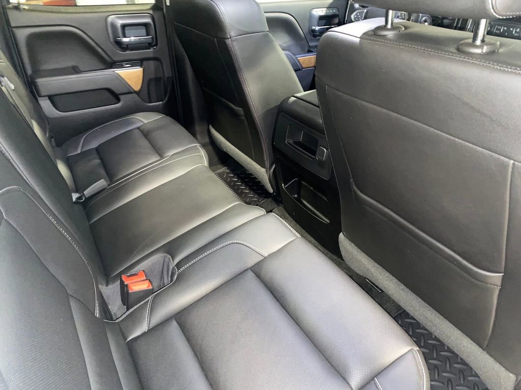 Used 2018 Chevrolet Silverado 1500 LTZ w/ Sport Package image 7
