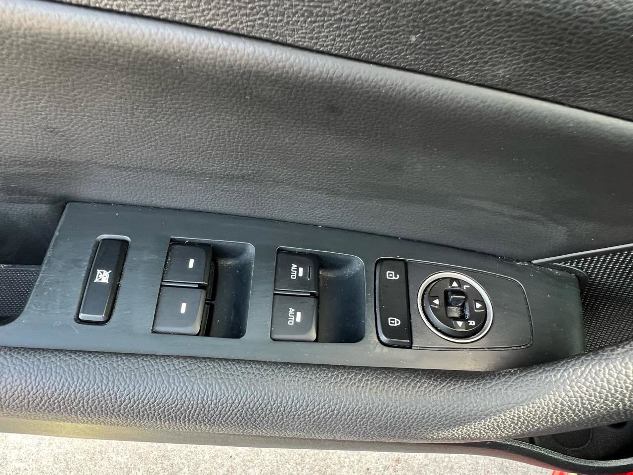 Used 2019 Hyundai Sonata Sport w/ Tech Package 03 image 19