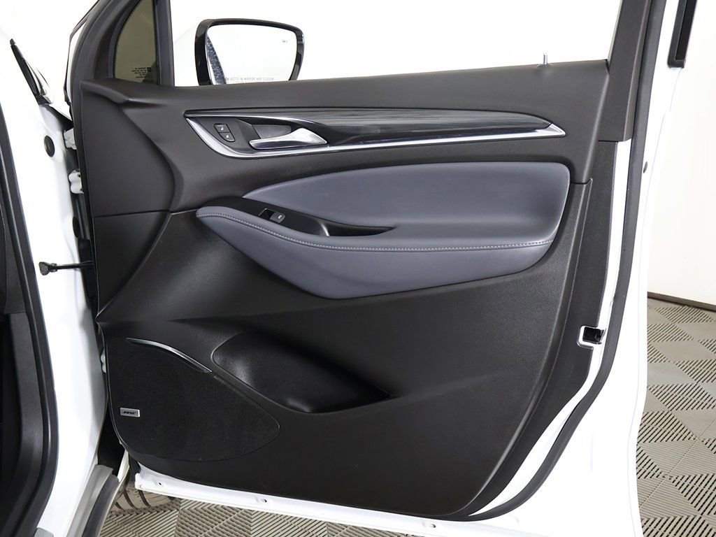 Used 2024 Buick Enclave Premium image 28
