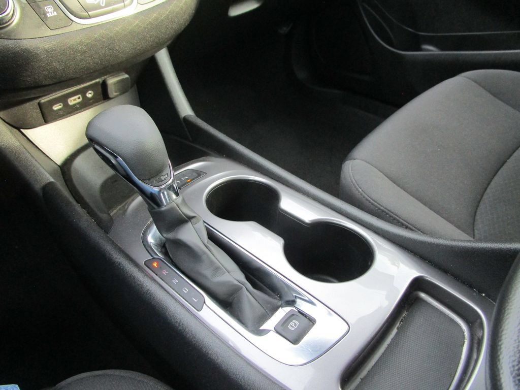 Used 2024 Chevrolet Malibu LS FWD image 30