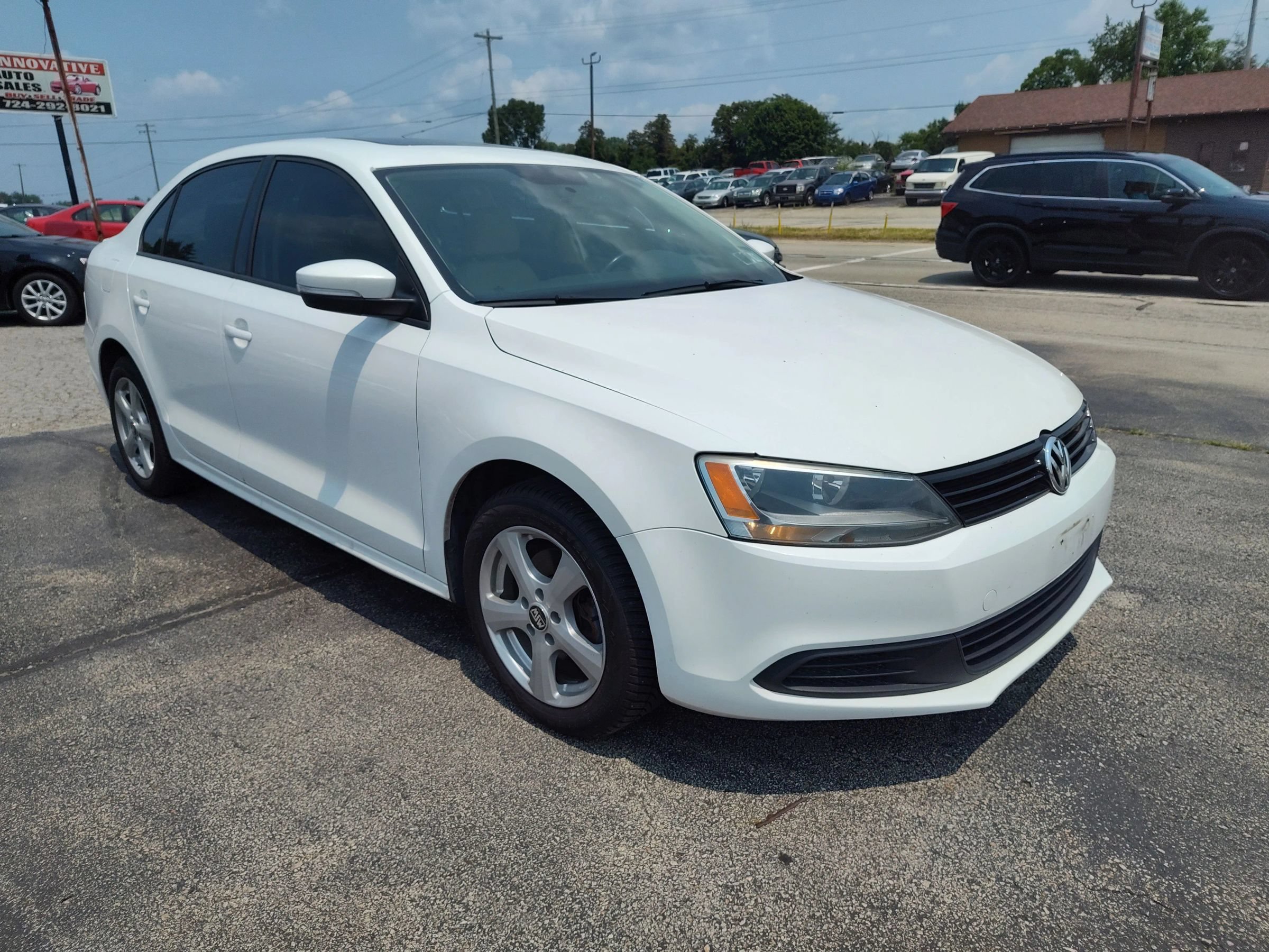 Used 2011 Volkswagen Jetta TDI FWD image 7