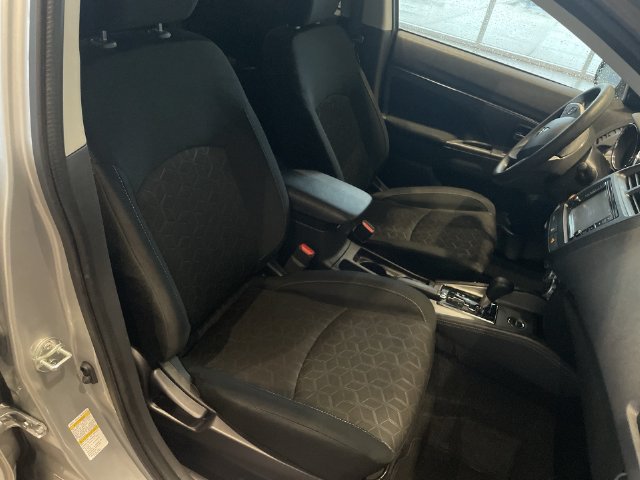Used 2025 Mitsubishi Outlander Sport ES AWD/4WD image 39