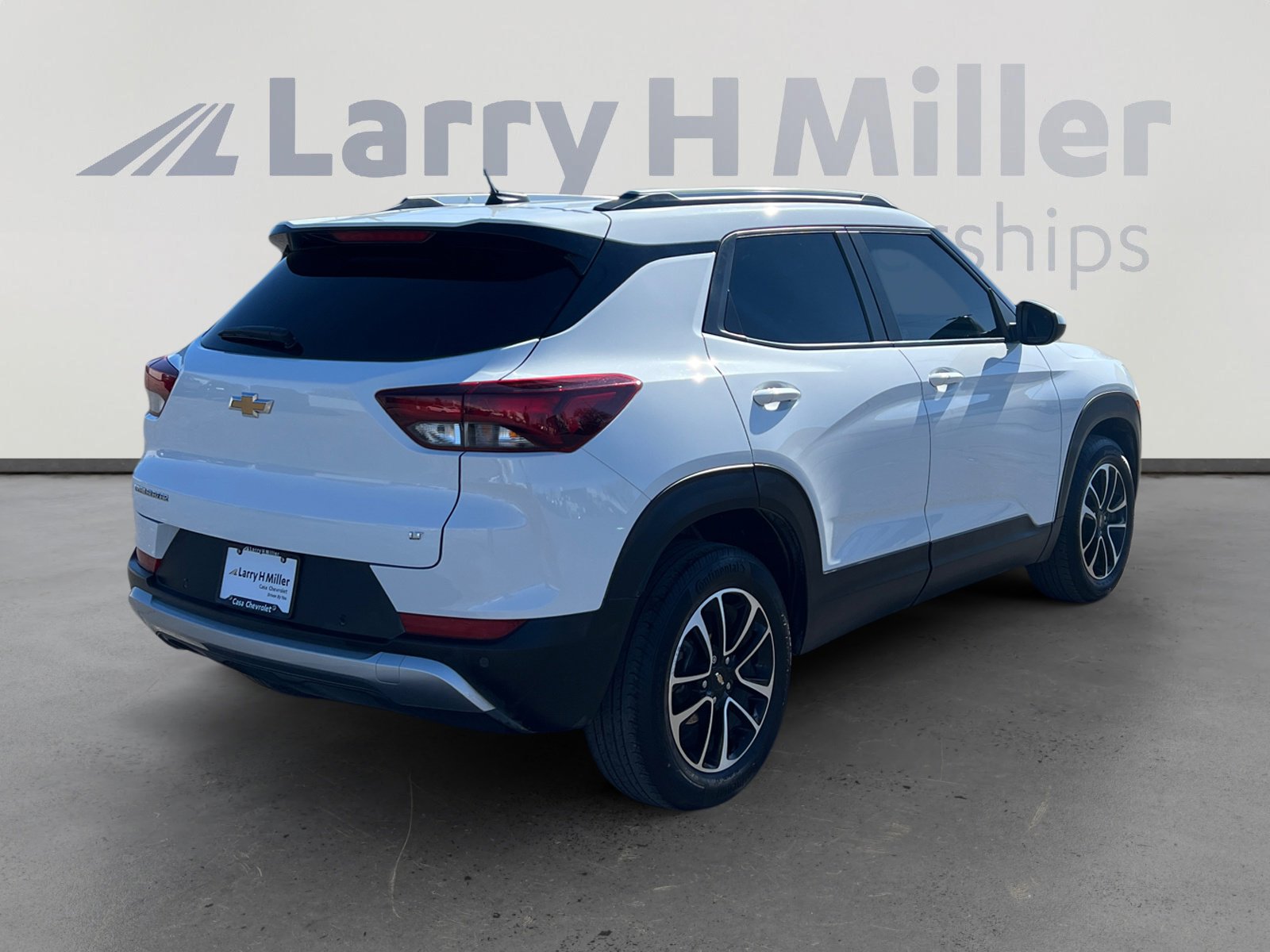 Used 2024 Chevrolet TrailBlazer LT w/ LT Cold Weather Package image 5