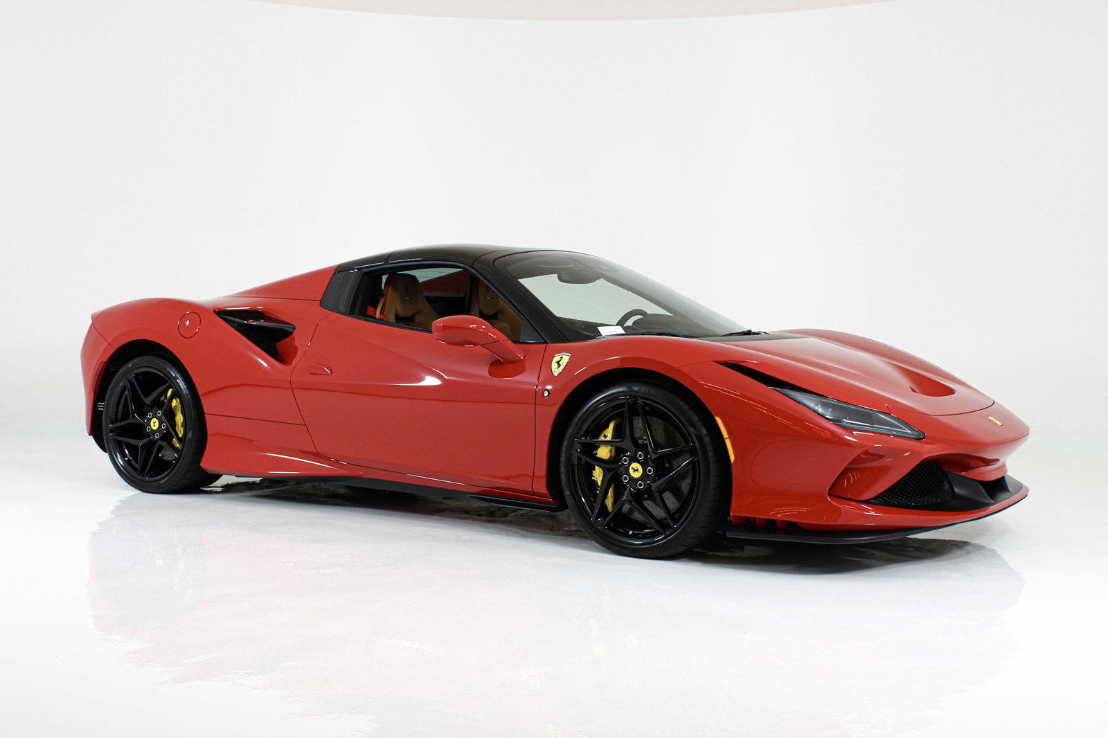 Certified 2022 Ferrari F8 Tributo RWD image 19