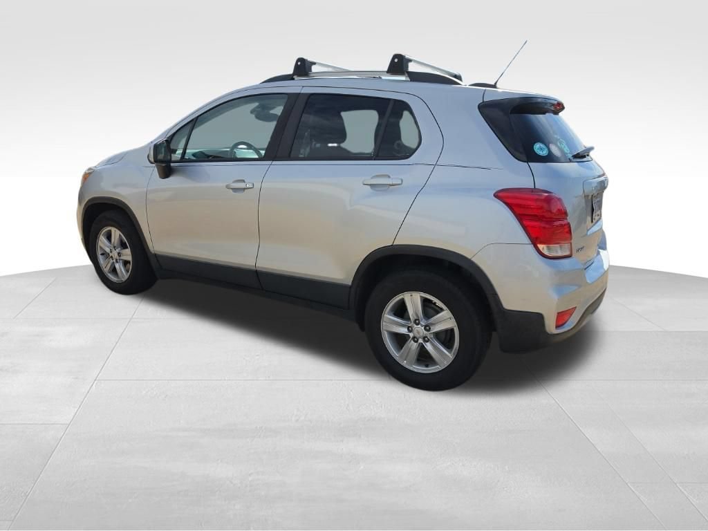 Used 2021 Chevrolet Trax LT FWD image 10