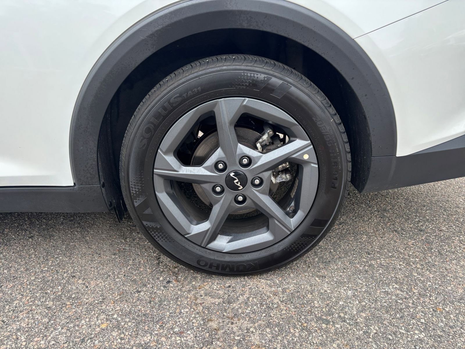 Used 2025 Kia K4 FWD image 30