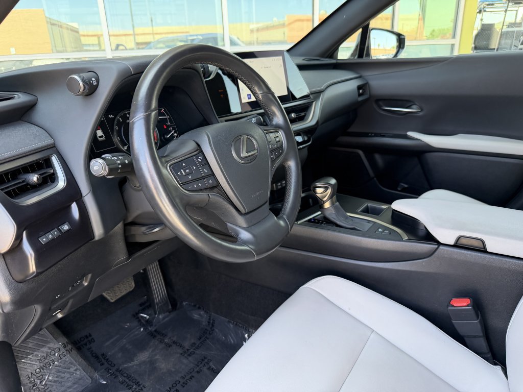 Used 2024 Lexus UX 250h FWD image 28