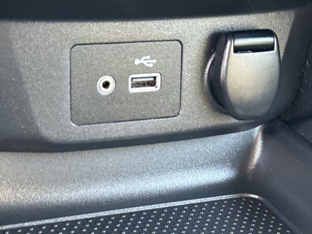 Used 2018 Nissan Rogue S image 24