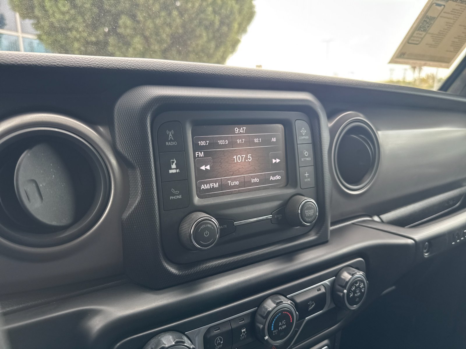 Used 2021 Jeep Wrangler Unlimited Sport AWD/4WD image 14