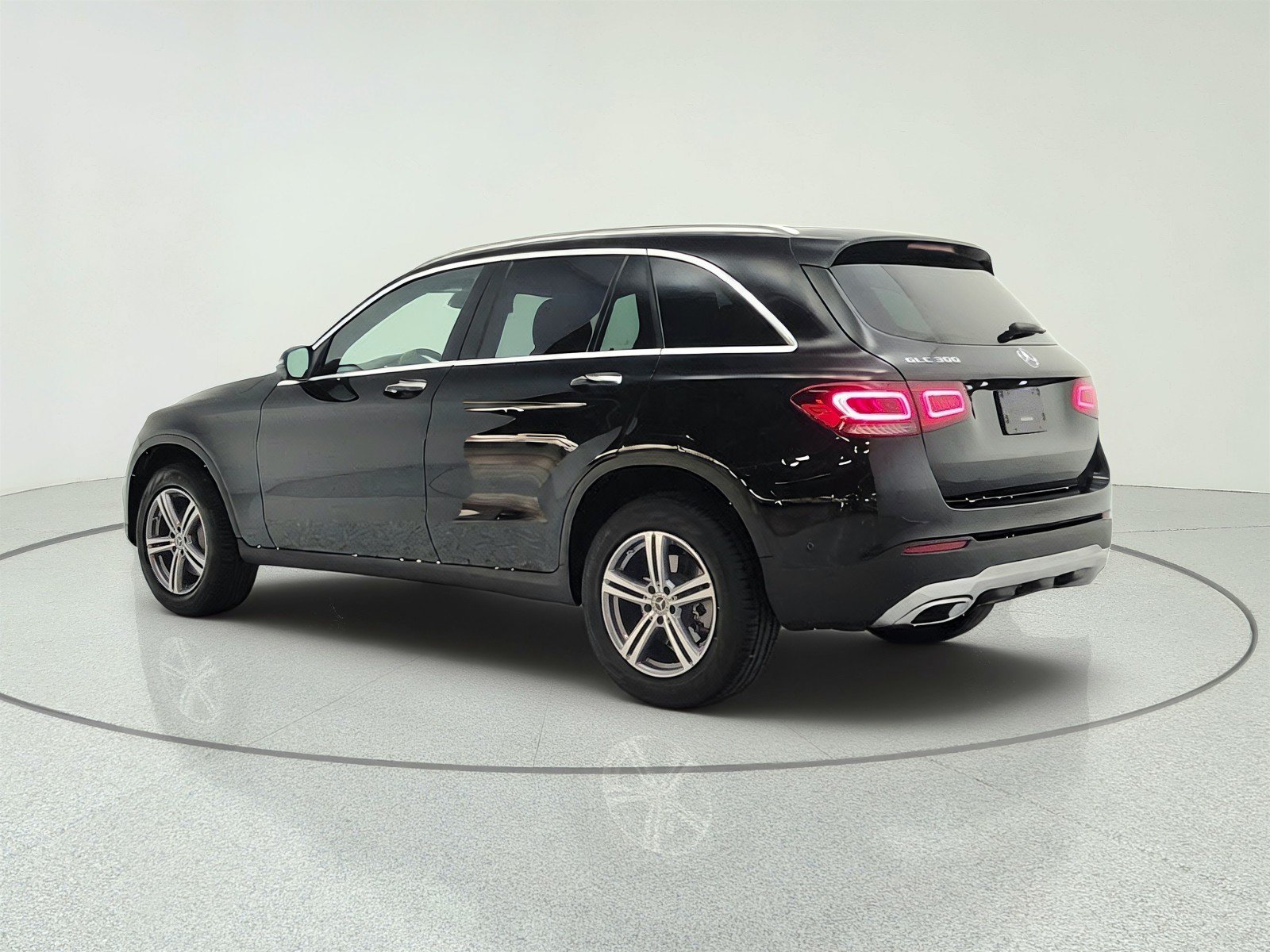 Used 2022 Mercedes-Benz GLC 300 image 7