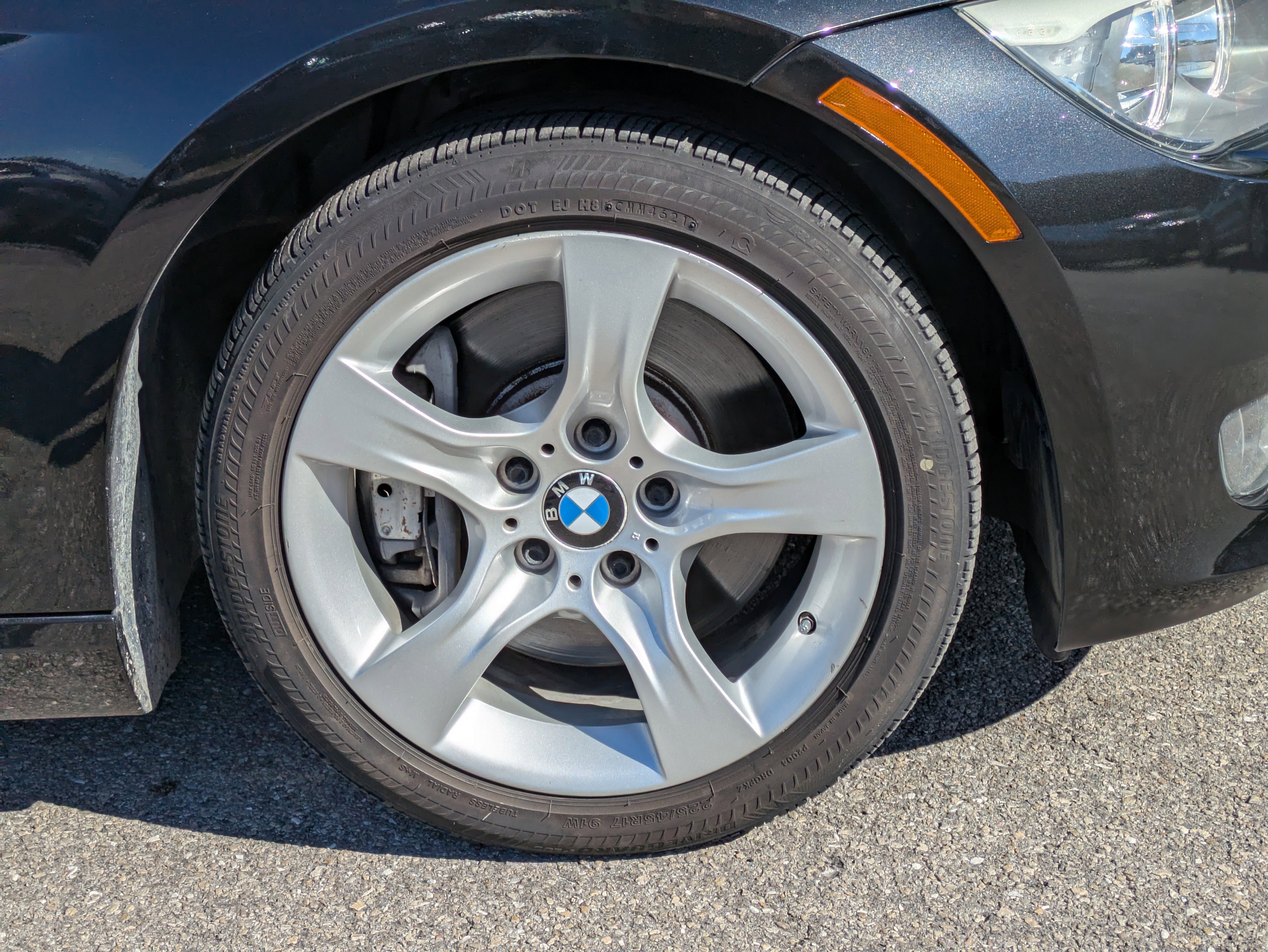 Used 2011 BMW 335i Convertible image 11