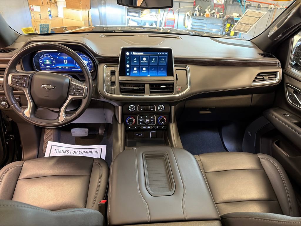 Used 2022 Chevrolet Tahoe Z71 w/ Luxury Package AWD/4WD image 19