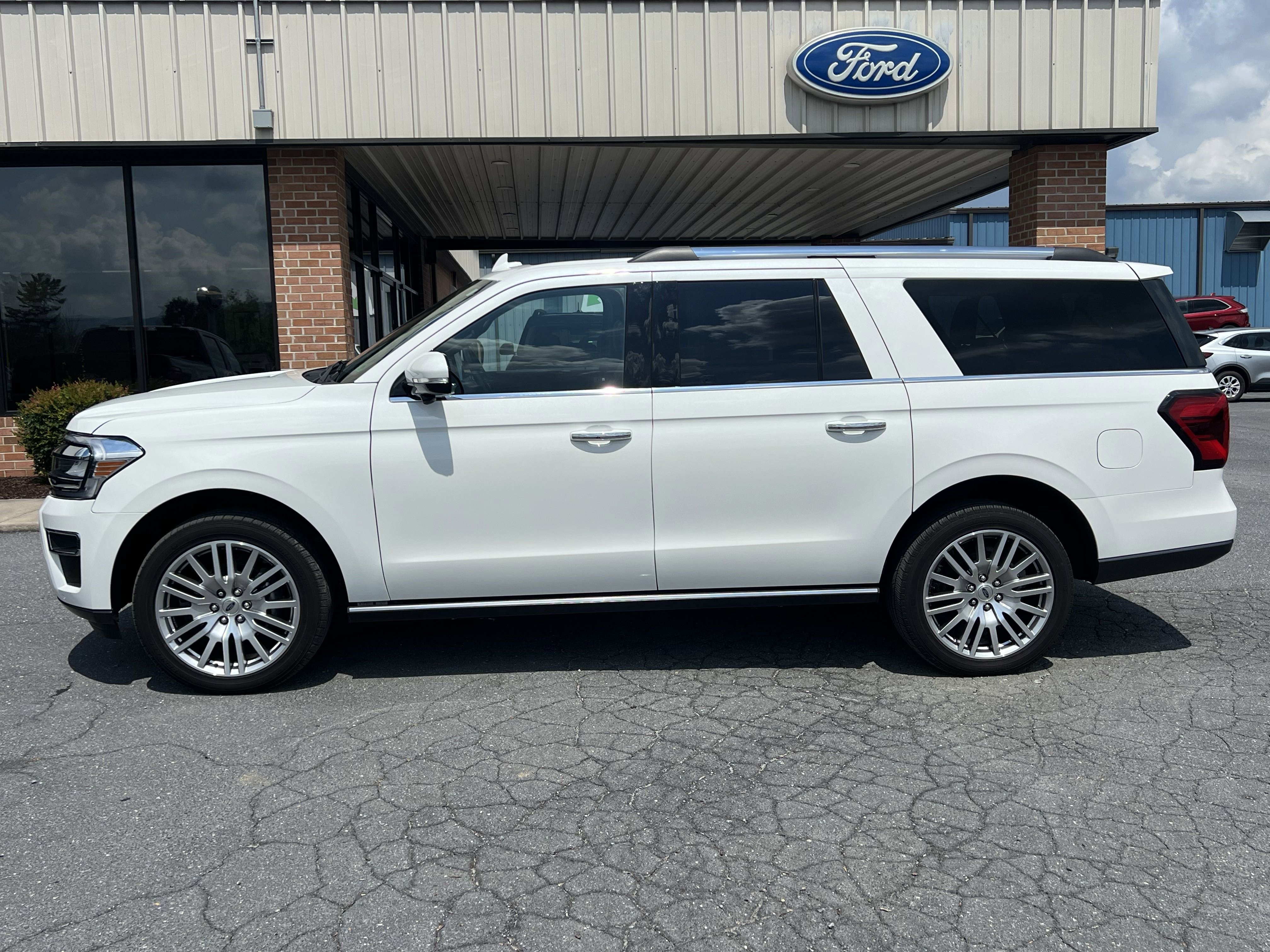 Used 2023 Ford Expedition Max Limited
