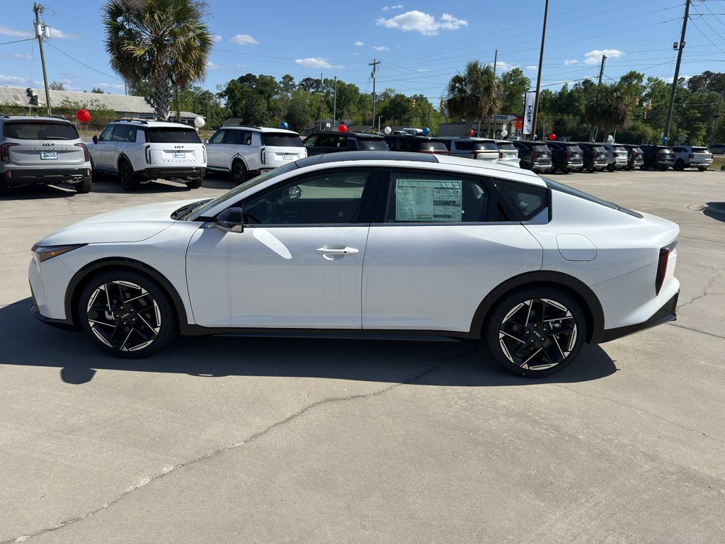 New 2025 Kia K4 GT-Line w/ GT-Line Premium Package image 4