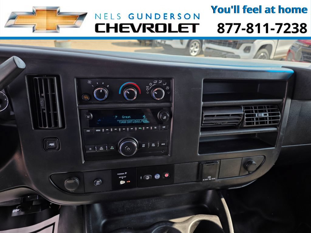 Used 2017 GMC Savana 3500 Extended RWD image 14