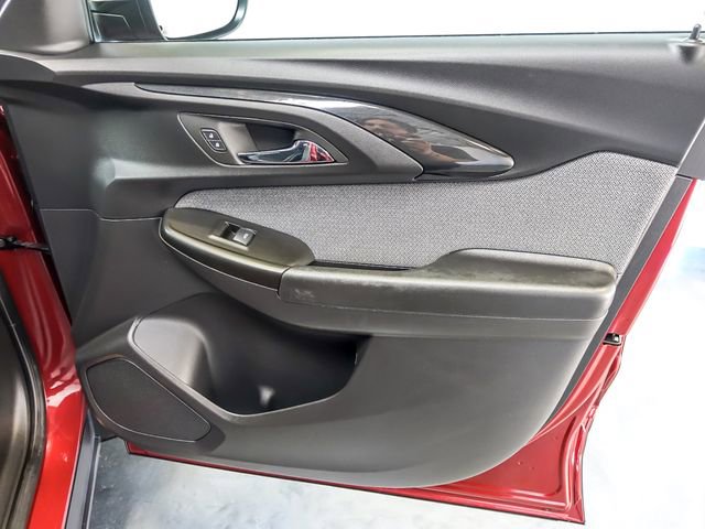 Used 2023 Chevrolet TrailBlazer LT w/ Convenience Package FWD image 29